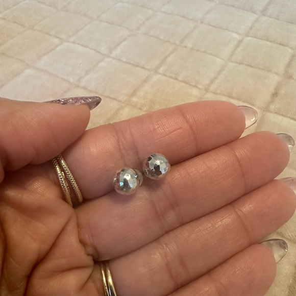 Like NEW!! 14kt Disco Ball Stud Earrings 14K White Gold 8mm - Picture 2 of 6